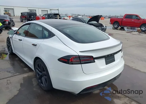2023 Tesla Model S Plaid Tri Motor All-Wheel Drive from USA, damaged, VIN 5YJSA1E60PF513950